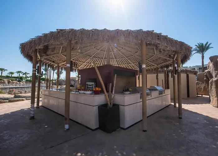 Reef Oasis Beach Aqua ParkAlbergo